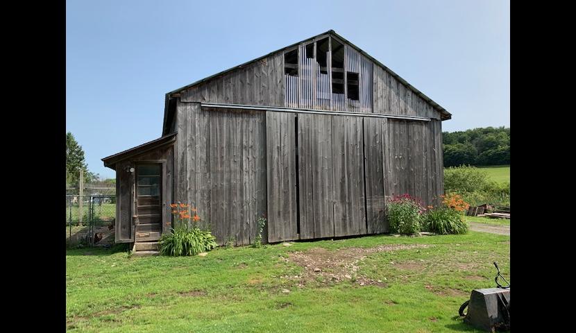 Barn